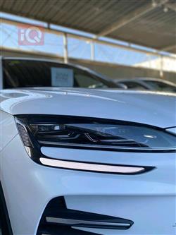 بی وای دی سۆنگ پڵەس